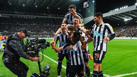 Newcastle United v Fulham .